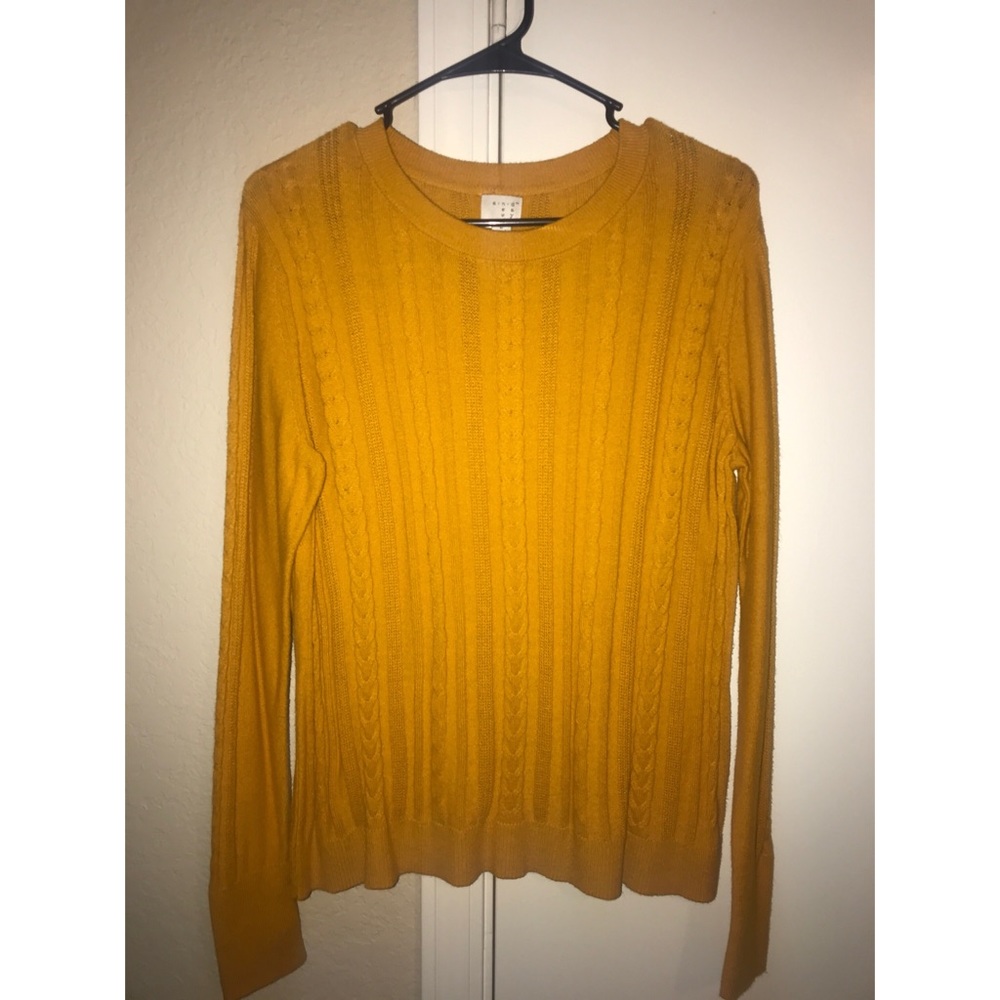 Cozy yellow sweater! Great for fall!! So soft!!